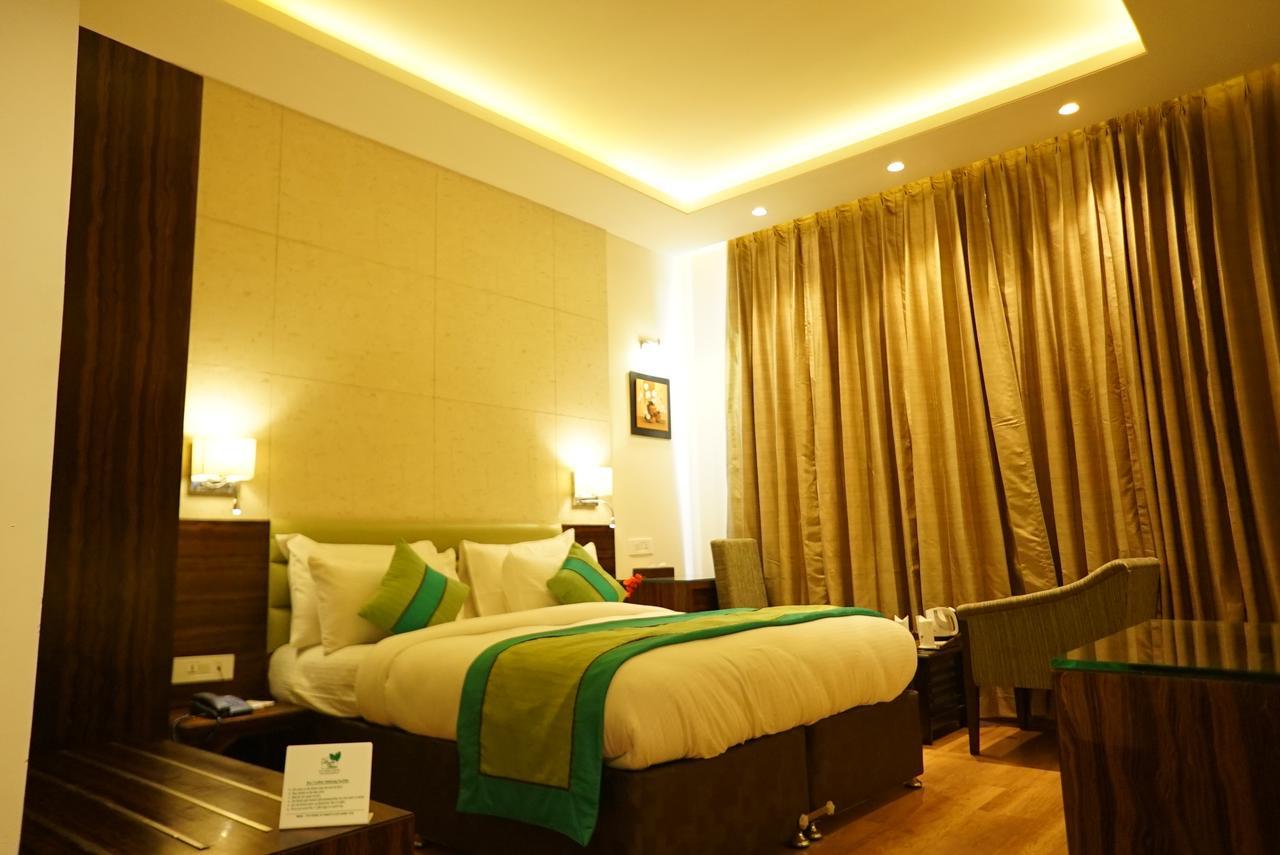 The Mystic Palms Hotel Матура Екстериор снимка