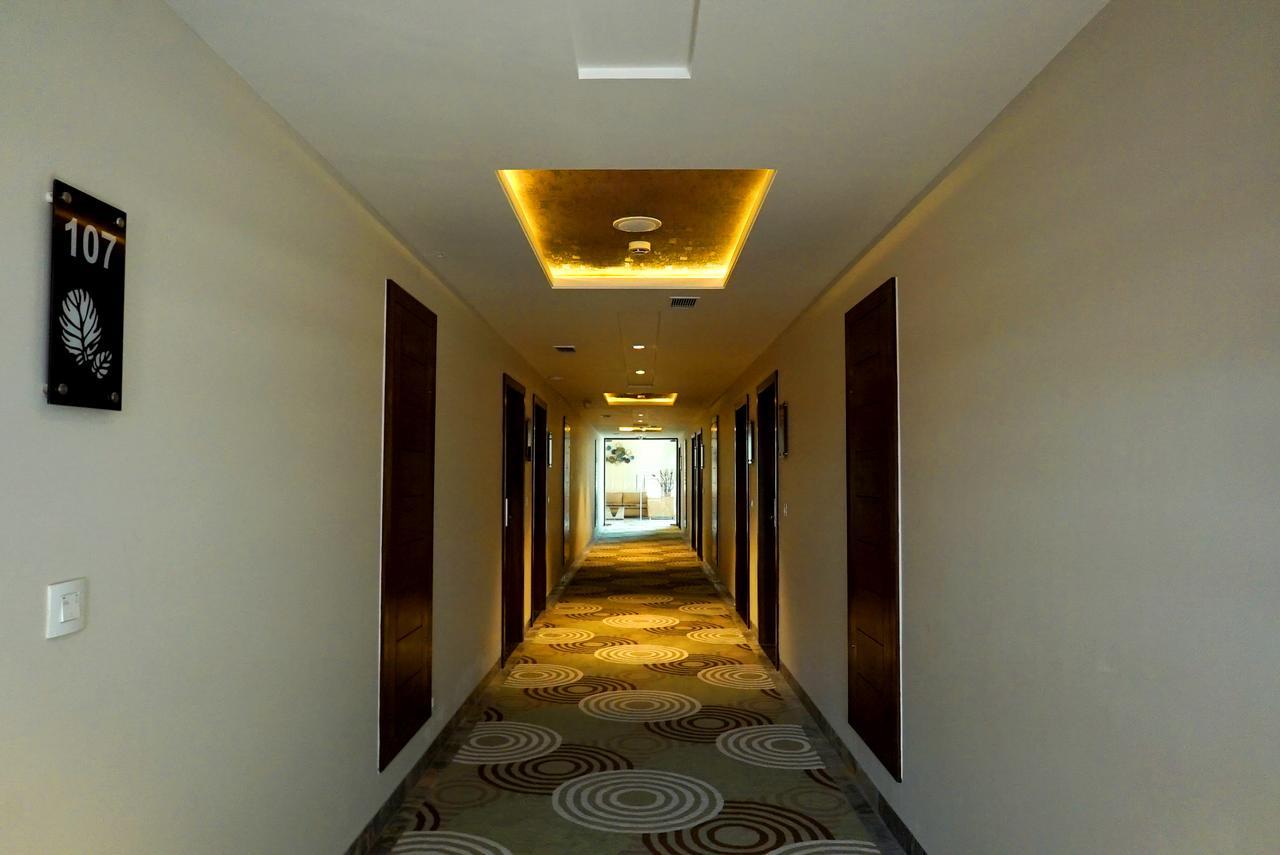 The Mystic Palms Hotel Матура Екстериор снимка