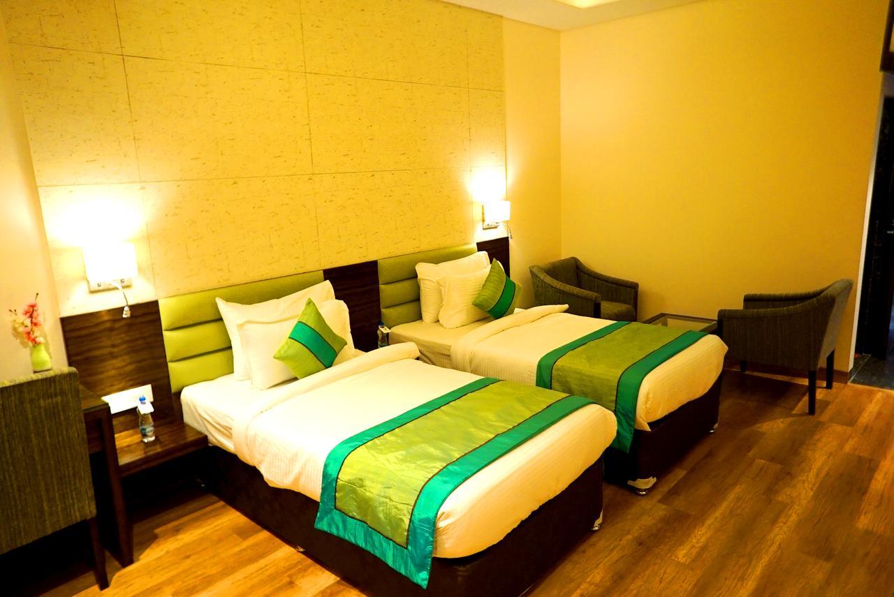 The Mystic Palms Hotel Матура Екстериор снимка
