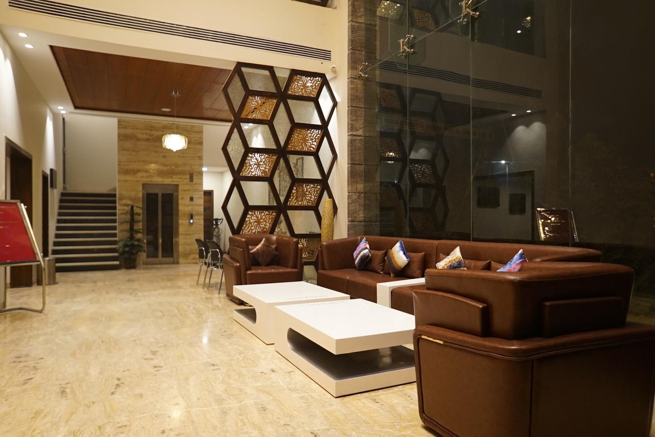 The Mystic Palms Hotel Матура Екстериор снимка