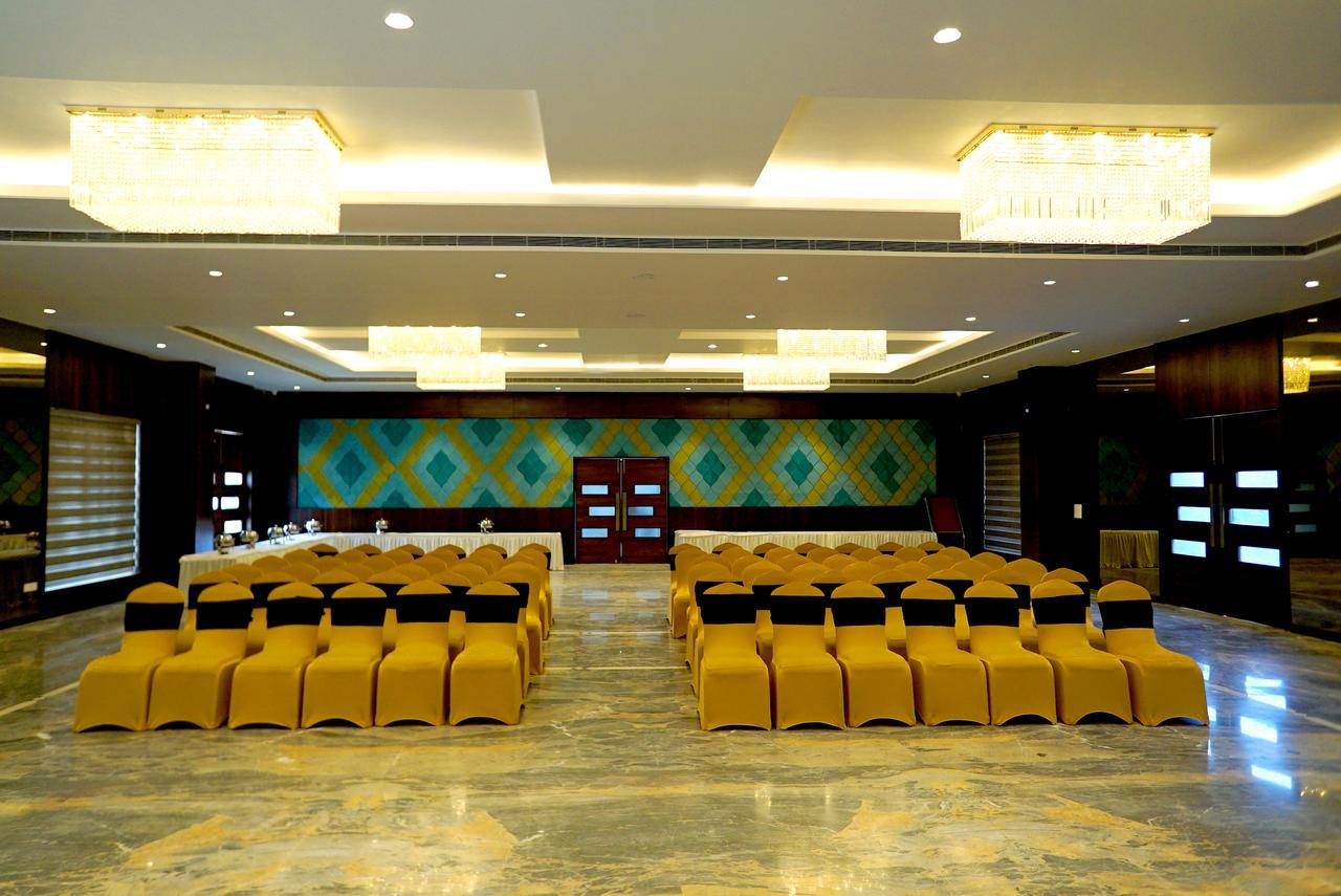The Mystic Palms Hotel Матура Екстериор снимка