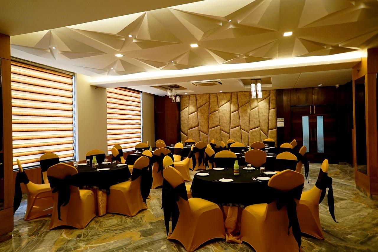 The Mystic Palms Hotel Матура Екстериор снимка