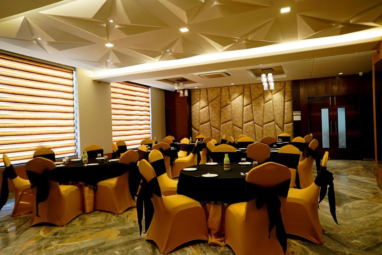 The Mystic Palms Hotel Матура Екстериор снимка